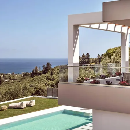 Julieta 1 By Tragaki